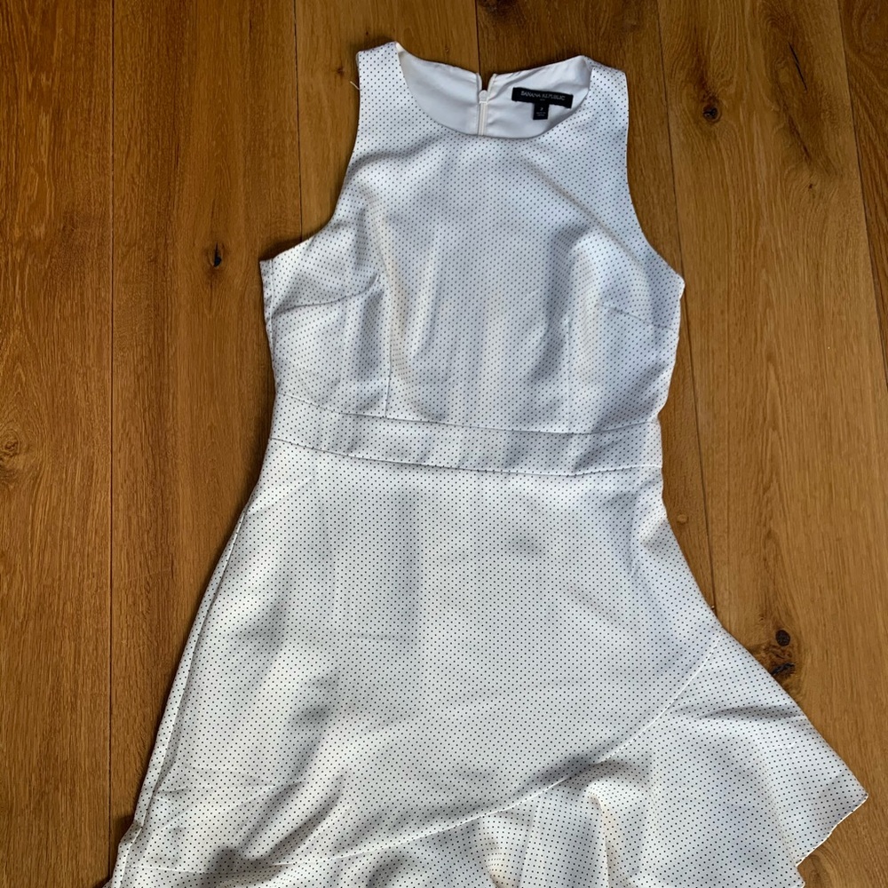 Banana Republic Sleveless Dress - off white color